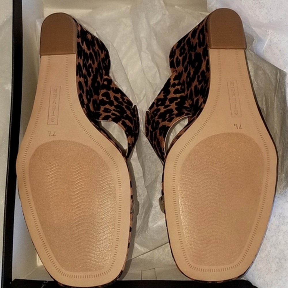 Steven New York Roxy Leopard Wedge ⭐️⭐️ - Picture 2 of 8